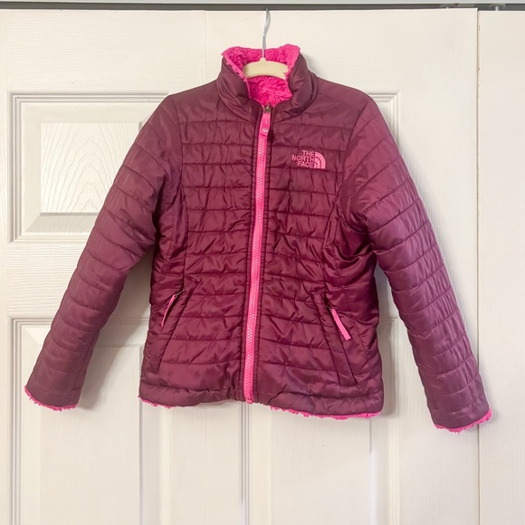 The North Face REVERSIBLE Puffer & Fleece Purple Pink Jacket Girls 5 - Picture 1 of 6